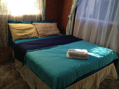 XYL Pets Friendly Seaside Boutique Guesthouse - Accommodation Whitsundays 23