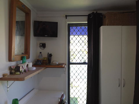 XYL Pets Friendly Seaside Boutique Guesthouse - Accommodation Whitsundays 29