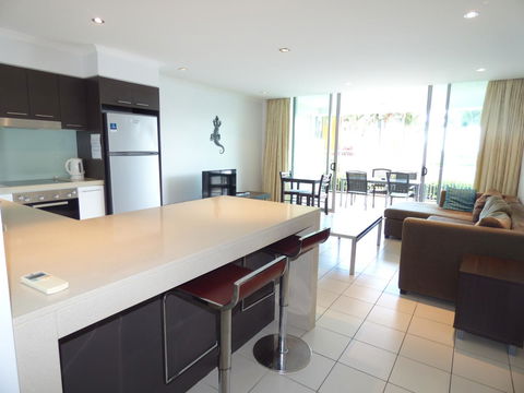 Marina View Apartment - Accommodation Whitsundays 2