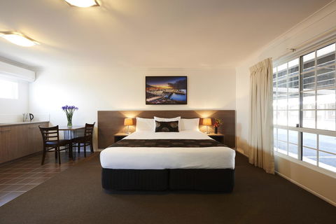 Takalvan Motel - Accommodation Whitsundays 12