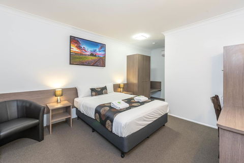 Takalvan Motel - Accommodation Whitsundays 13