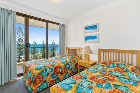 Columbia Beachfront Apartments On Rainbow Bay - Accommodation Whitsundays 36