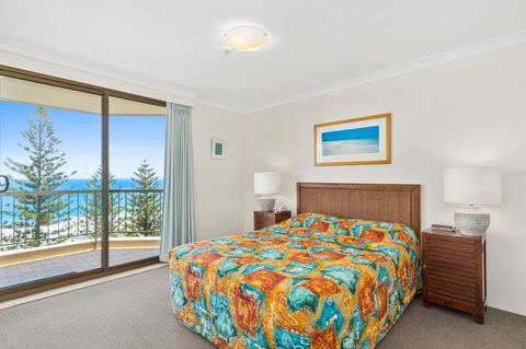 Columbia Beachfront Apartments On Rainbow Bay - Accommodation Whitsundays 34