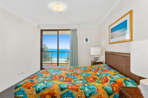 Columbia Beachfront Apartments On Rainbow Bay - Accommodation Whitsundays 33