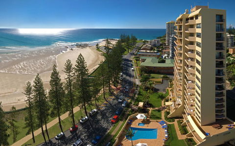 Columbia Beachfront Apartments On Rainbow Bay - Accommodation Whitsundays 0