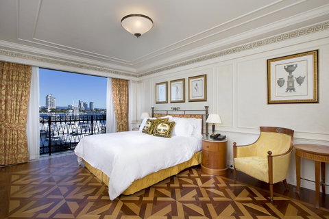 Imperial Hotel Gold Coast - Accommodation Whitsundays 35