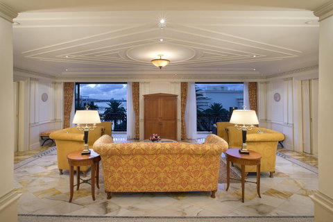 Imperial Hotel Gold Coast - Accommodation Whitsundays 19