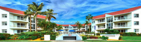 Le Beach Apartments - Accommodation Whitsundays 2
