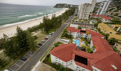 Le Beach Apartments - Accommodation Whitsundays 3