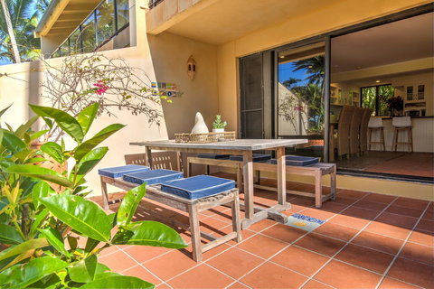 Number 2 On The Beach | Beautiful Beachfront Villa - Accommodation Whitsundays 8