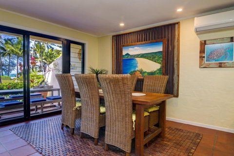 Number 2 On The Beach | Beautiful Beachfront Villa - Accommodation Whitsundays 7