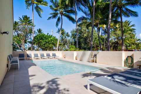 Number 2 On The Beach | Beautiful Beachfront Villa - Accommodation Whitsundays 12