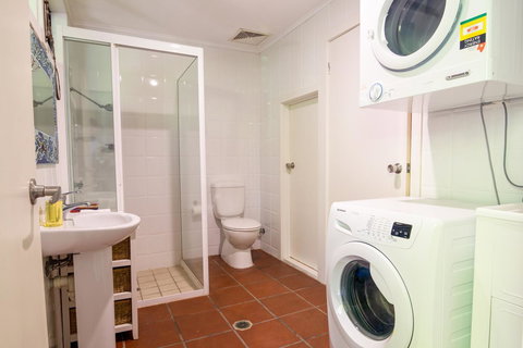 Number 2 On The Beach | Beautiful Beachfront Villa - Accommodation Whitsundays 20