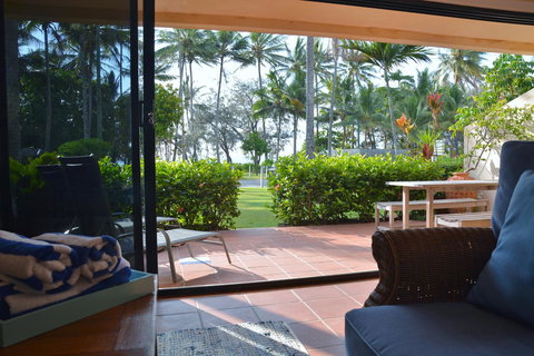 Number 2 On The Beach | Beautiful Beachfront Villa - Accommodation Whitsundays 1