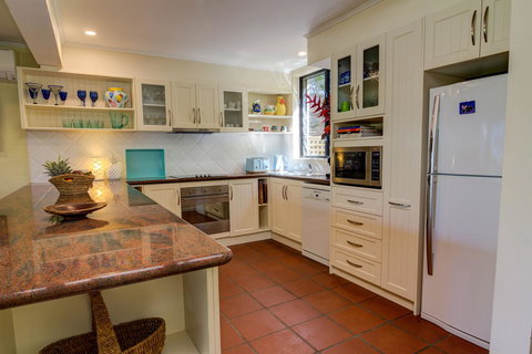 Number 2 On The Beach | Beautiful Beachfront Villa - Accommodation Whitsundays 11