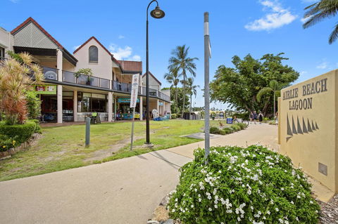 Montipora Unit 3 - In The Heart Of Airlie, Wi-fi And Netflix - Accommodation Whitsundays 11