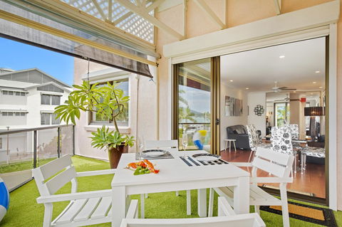 Montipora Unit 3 - In The Heart Of Airlie, Wi-fi And Netflix - Accommodation Whitsundays 1
