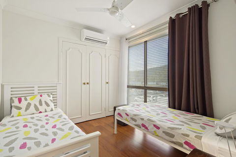 Montipora Unit 3 - In The Heart Of Airlie, Wi-fi And Netflix - Accommodation Whitsundays 7