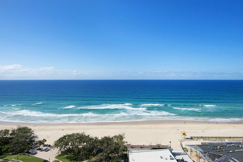 ULTIQA Air On Broadbeach - Accommodation Whitsundays 10