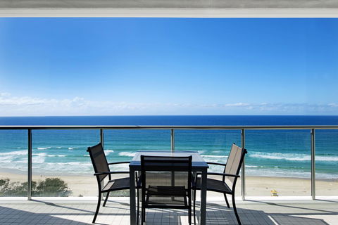 ULTIQA Air On Broadbeach - Accommodation Whitsundays 11
