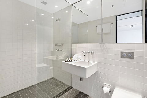 ULTIQA Air On Broadbeach - Accommodation Whitsundays 31