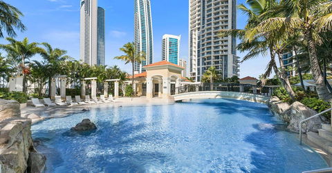 Towers Of Chevron - Private Apartment - Accommodation Whitsundays 9