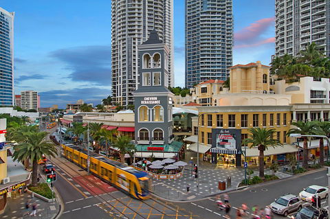 Towers Of Chevron - Private Apartment - Accommodation Whitsundays 19