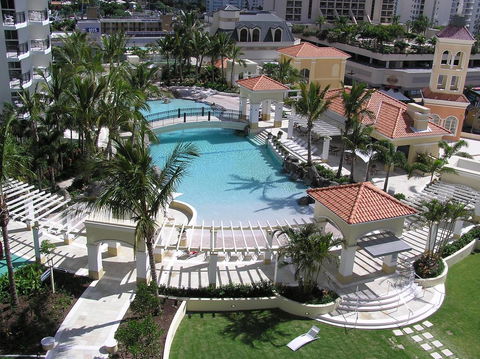 Towers Of Chevron - Private Apartment - Accommodation Whitsundays 8