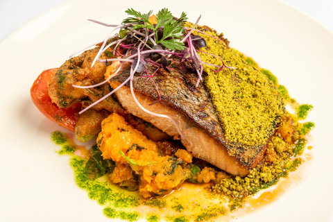 Ambassador On Ruthven - Accommodation Whitsundays 32