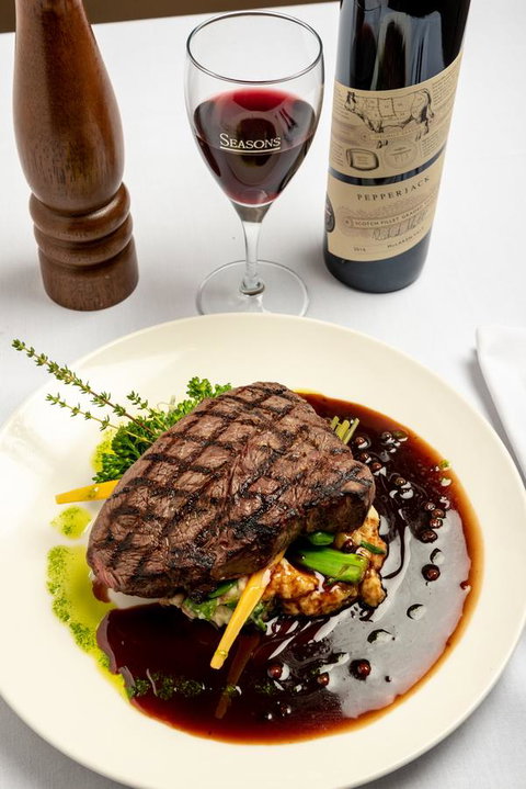 Ambassador On Ruthven - Accommodation Whitsundays 36