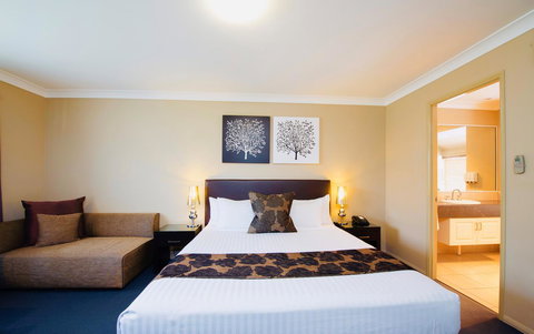 Ambassador On Ruthven - Accommodation Whitsundays 16