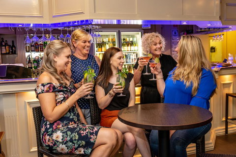 Ambassador On Ruthven - Accommodation Whitsundays 25