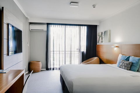 Novotel Cairns Oasis Resort - Accommodation Whitsundays 27