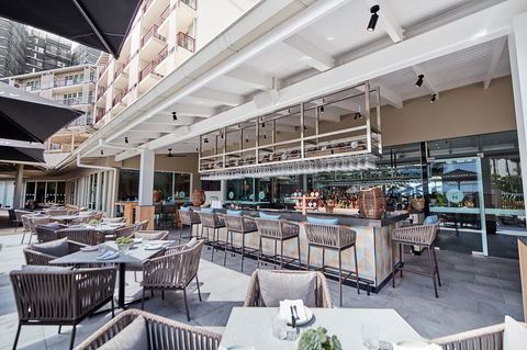 Novotel Cairns Oasis Resort - Accommodation Whitsundays 12