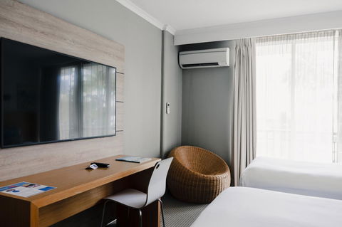 Novotel Cairns Oasis Resort - Accommodation Whitsundays 26