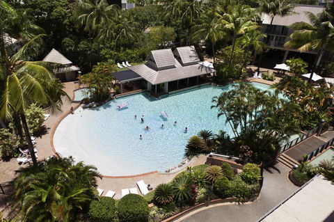 Novotel Cairns Oasis Resort - Accommodation Whitsundays 37