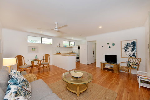 Lychee Tree Holiday Apartments - Accommodation Whitsundays 39