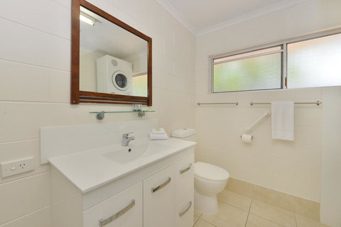 Lychee Tree Holiday Apartments - Accommodation Whitsundays 9