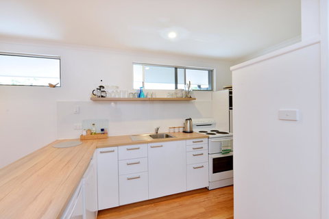 Lychee Tree Holiday Apartments - Accommodation Whitsundays 36