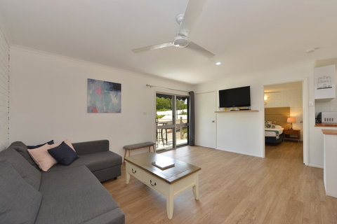 Lychee Tree Holiday Apartments - Accommodation Whitsundays 22