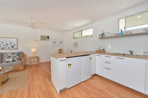 Lychee Tree Holiday Apartments - Accommodation Whitsundays 40