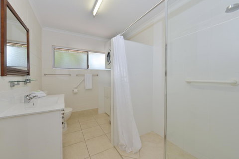 Lychee Tree Holiday Apartments - Accommodation Whitsundays 11