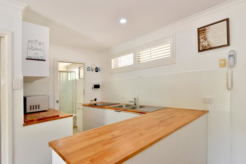 Lychee Tree Holiday Apartments - Accommodation Whitsundays 25