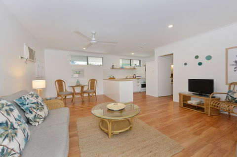 Lychee Tree Holiday Apartments - Accommodation Whitsundays 32