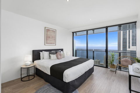 Circle On Cavill - Gclr - Accommodation Whitsundays 39