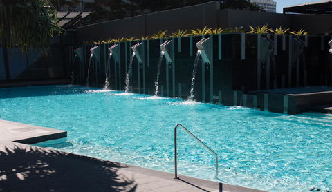 Circle On Cavill - Gclr - Accommodation Whitsundays 36