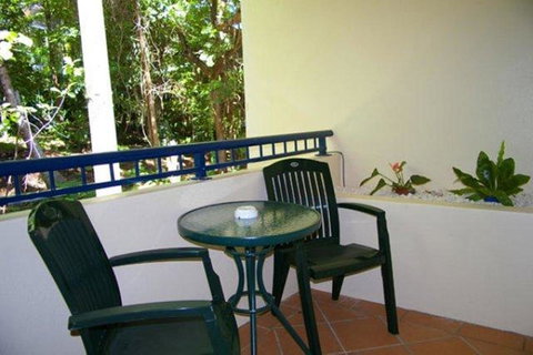 The Newport On Macrossan - Adults Only - Accommodation Whitsundays 5