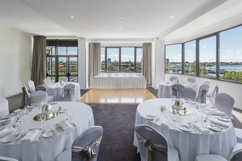 Vibe Hotel Gold Coast - Accommodation Whitsundays 42