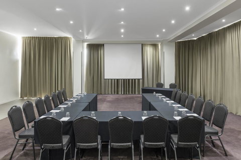 Vibe Hotel Gold Coast - Accommodation Whitsundays 30