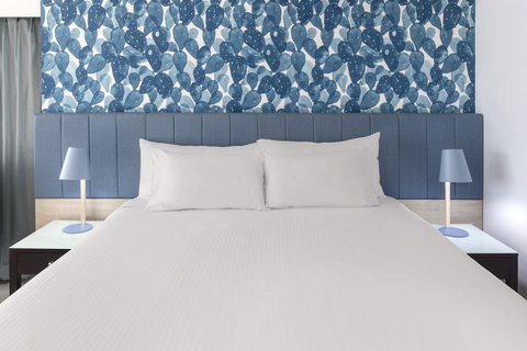 Vibe Hotel Gold Coast - Accommodation Whitsundays 19